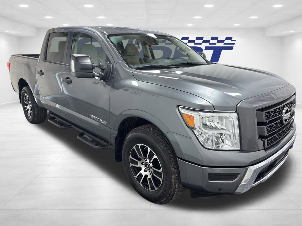 Used 2024 Nissan Titan SV w/ SV Convenience Package video 3