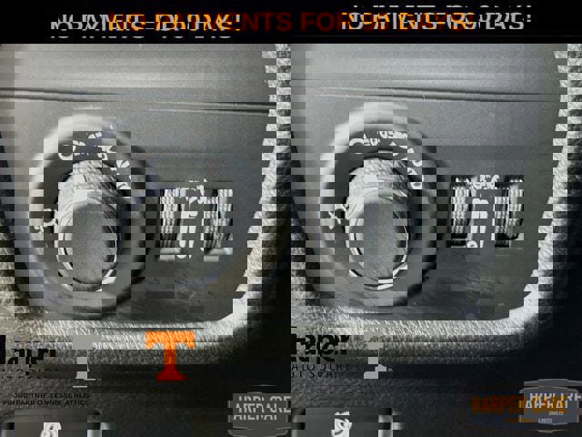 New 2026 Jeep Grand Cherokee Altitude image 13