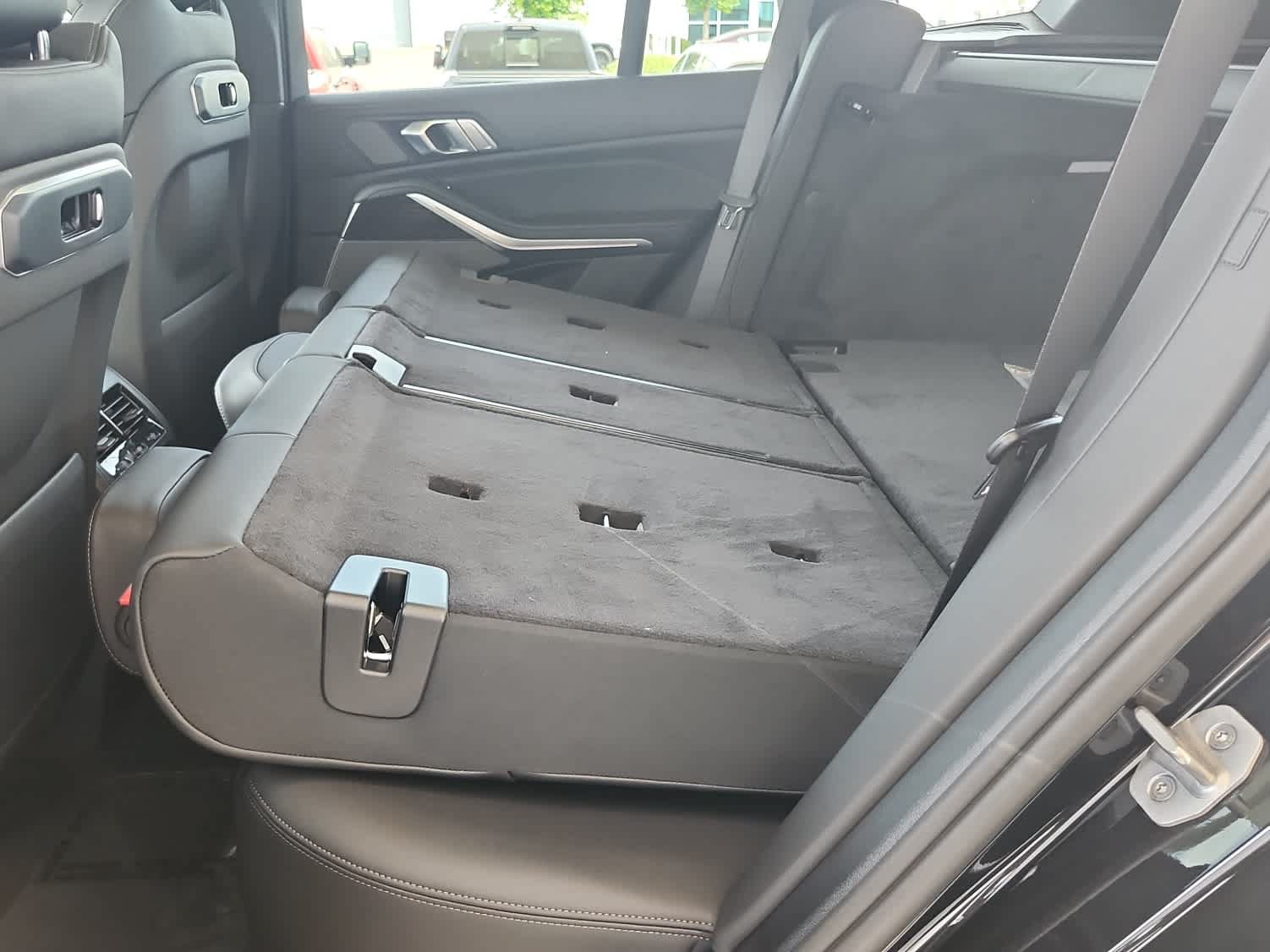 New 2026 BMW X5 xDrive40i w/ M Sport Package AWD/4WD image 27