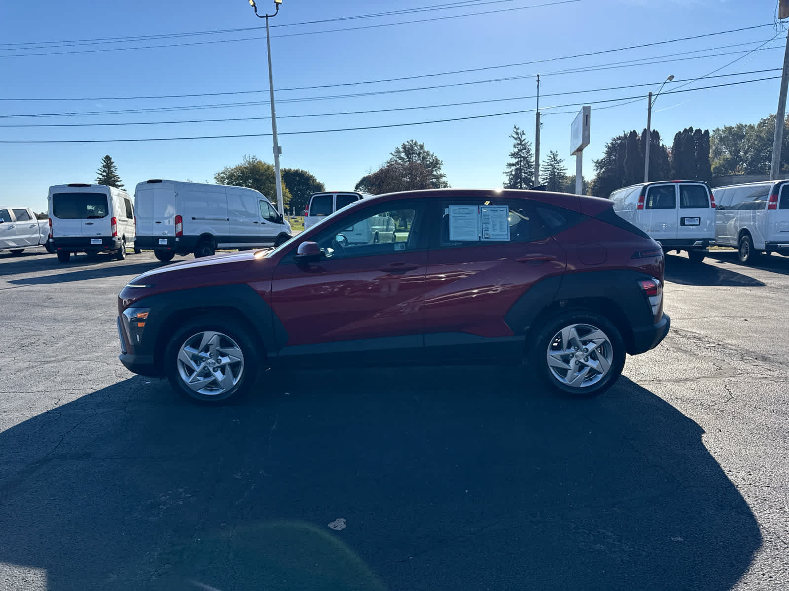 Used 2024 Hyundai Kona SE FWD image 2