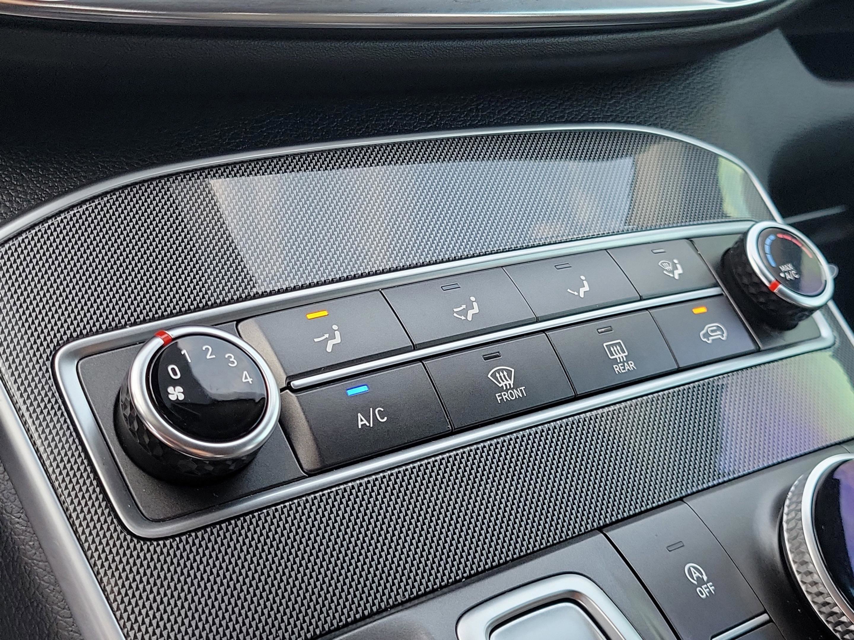 Used 2023 Hyundai Santa Fe SE image 27