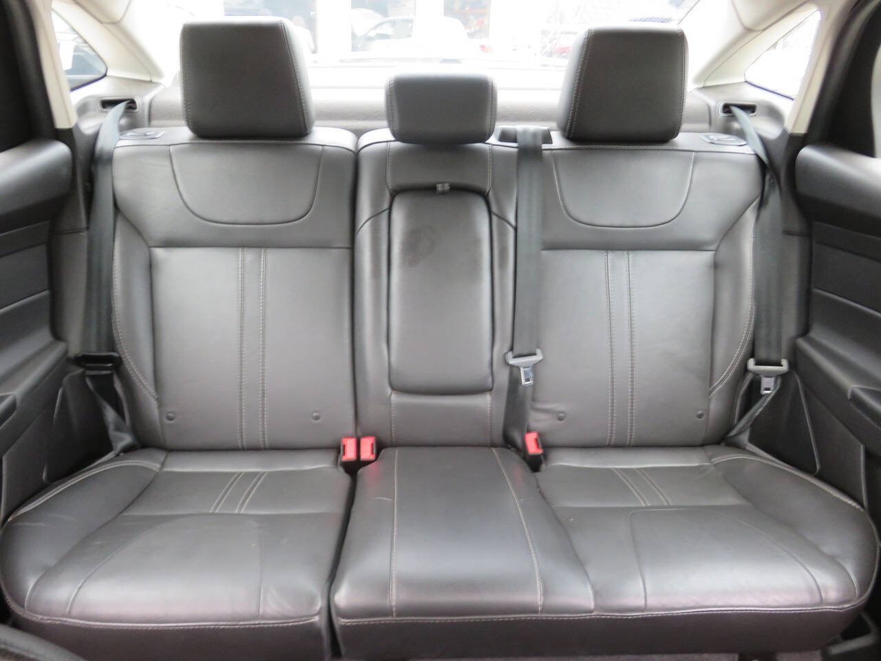Used 2014 Ford Focus SE w/ Equipment Group 201A FWD image 20