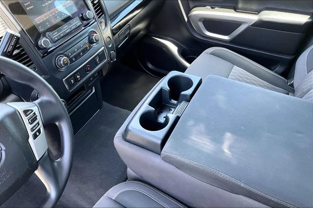 Used 2023 Nissan Titan SV AWD/4WD image 17