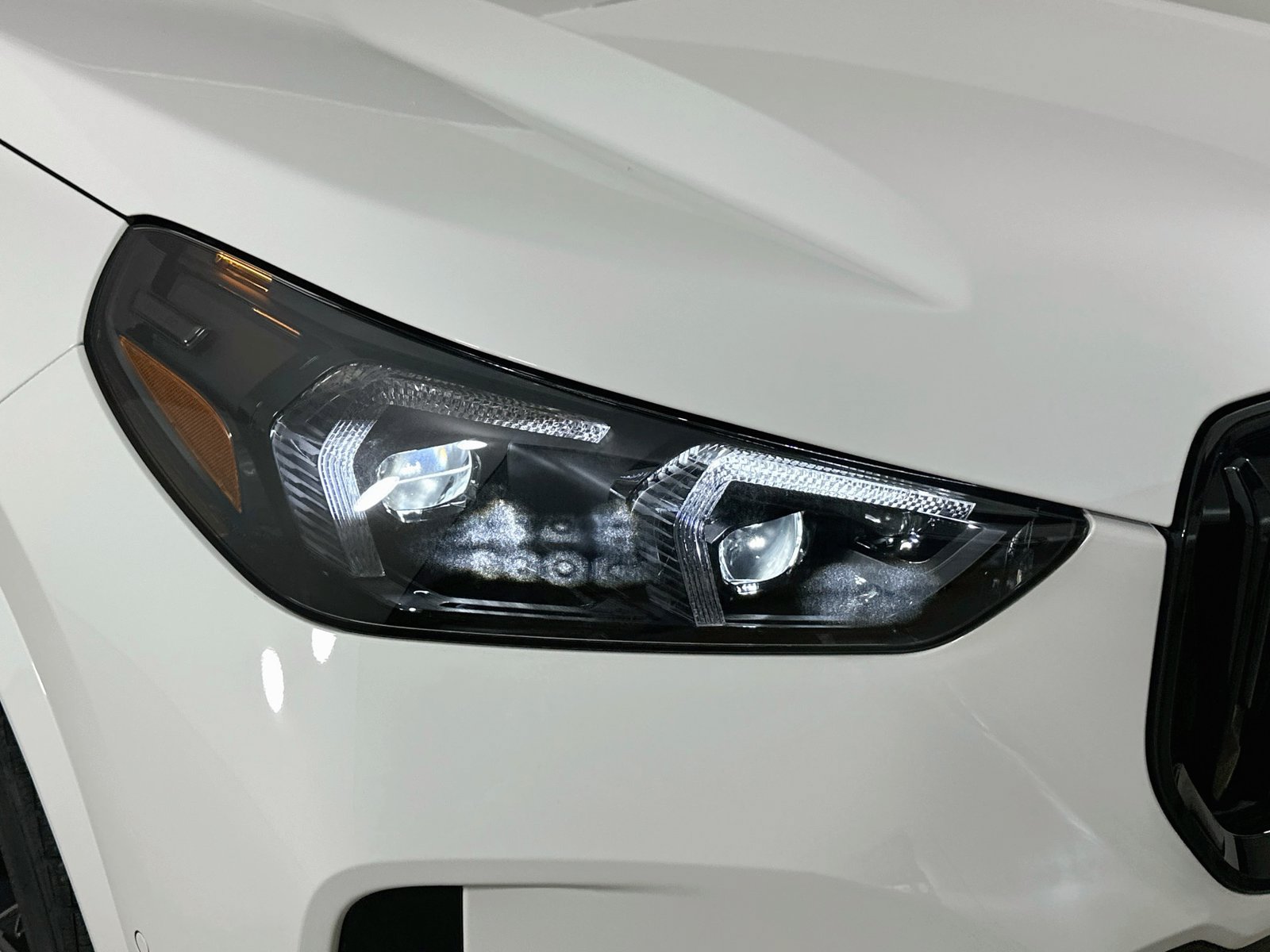 New 2027 BMW X1 xDrive28i AWD/4WD image 9
