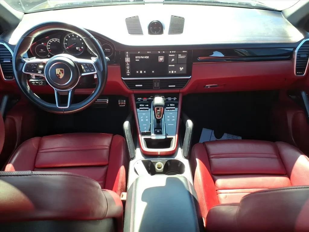 Used 2021 Porsche Cayenne S image 13
