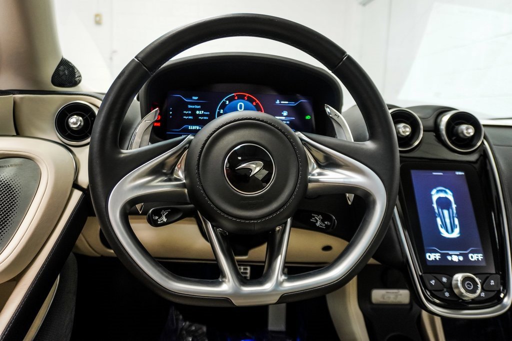 Used 2021 McLaren GT image 11