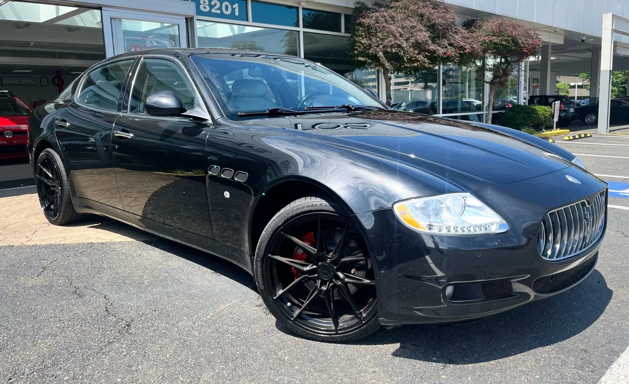 Used 2009 Maserati Quattroporte image 1