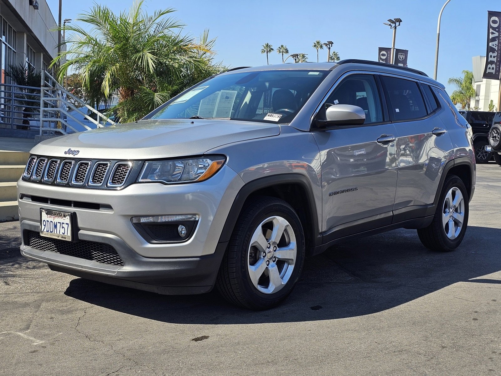 Used 2019 Jeep Compass Latitude w/ Popular Equipment Group image 3