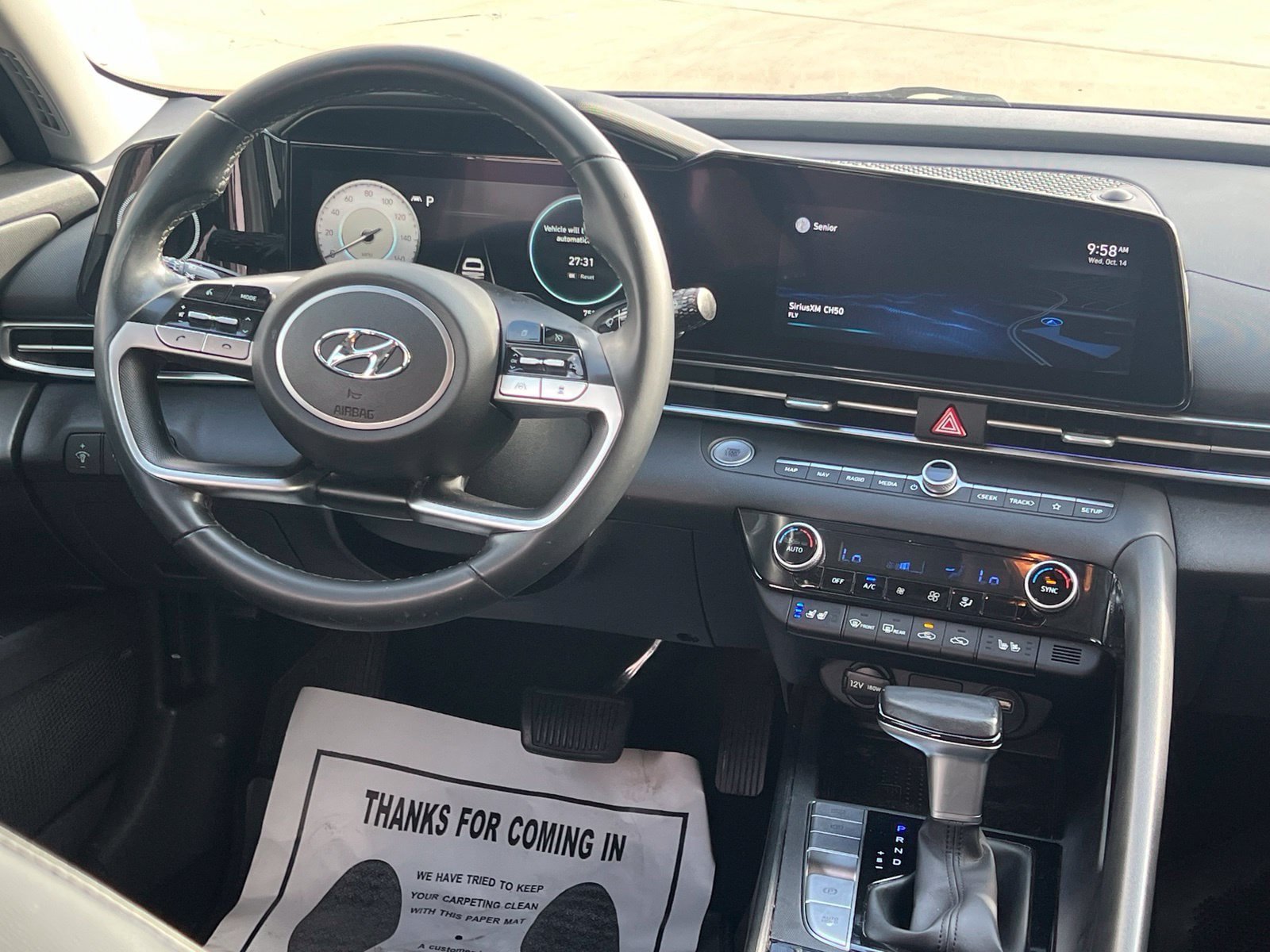 Used 2022 Hyundai Elantra Limited FWD image 17