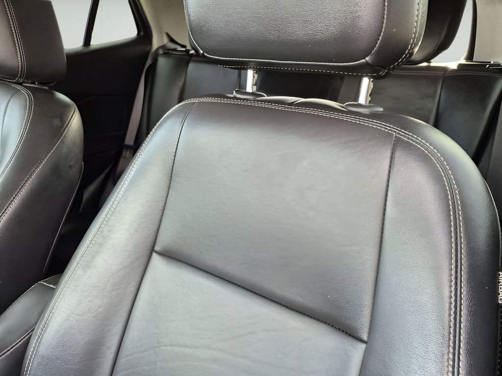 Used 2016 Buick Encore Premium image 18