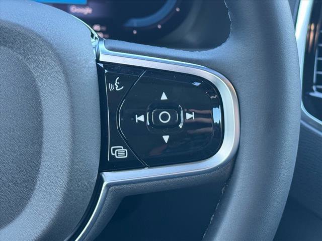 New 2025 Volvo XC90 T8 Plus w/ Protection Package Premier image 15