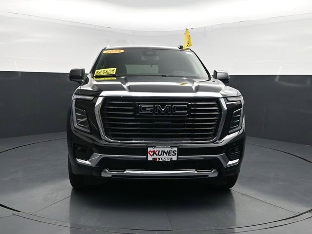 Used 2025 GMC Yukon Elevation w/ LPO, Elevation Black Package AWD/4WD image 2