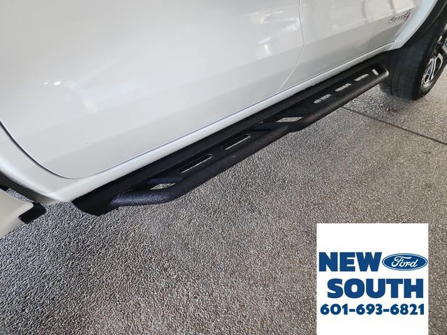 Used 2024 GMC Canyon AT4 w/ AT4 Premium Package image 38