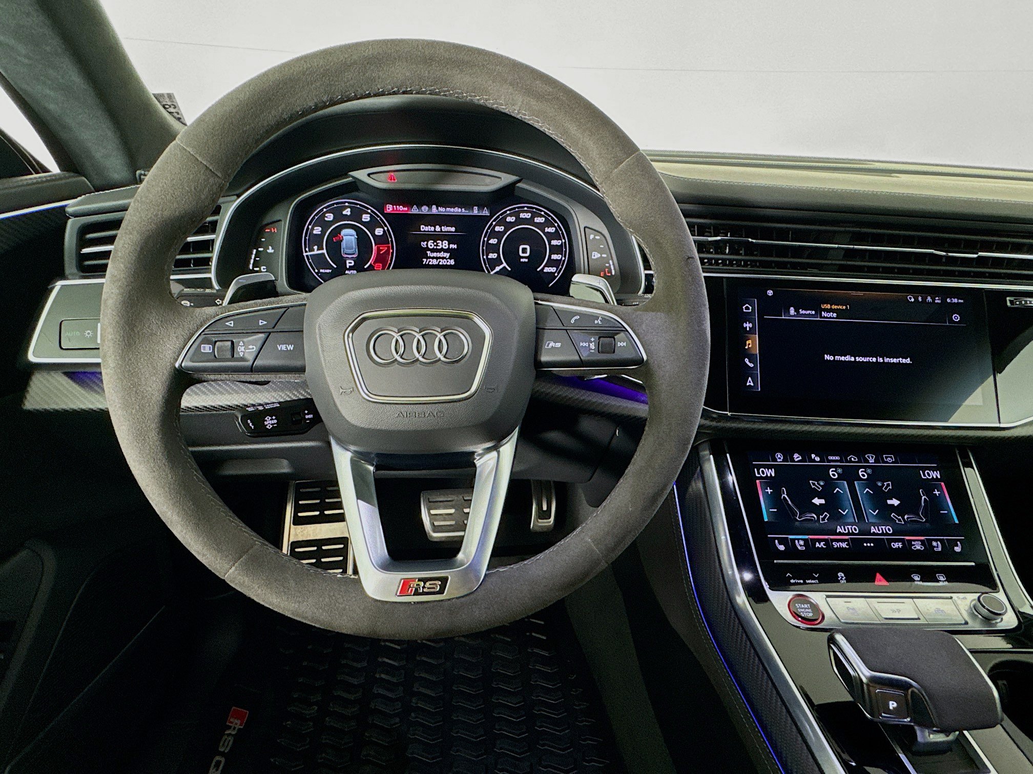 Used 2024 Audi RS Q8 w/ Executive Package AWD/4WD image 10