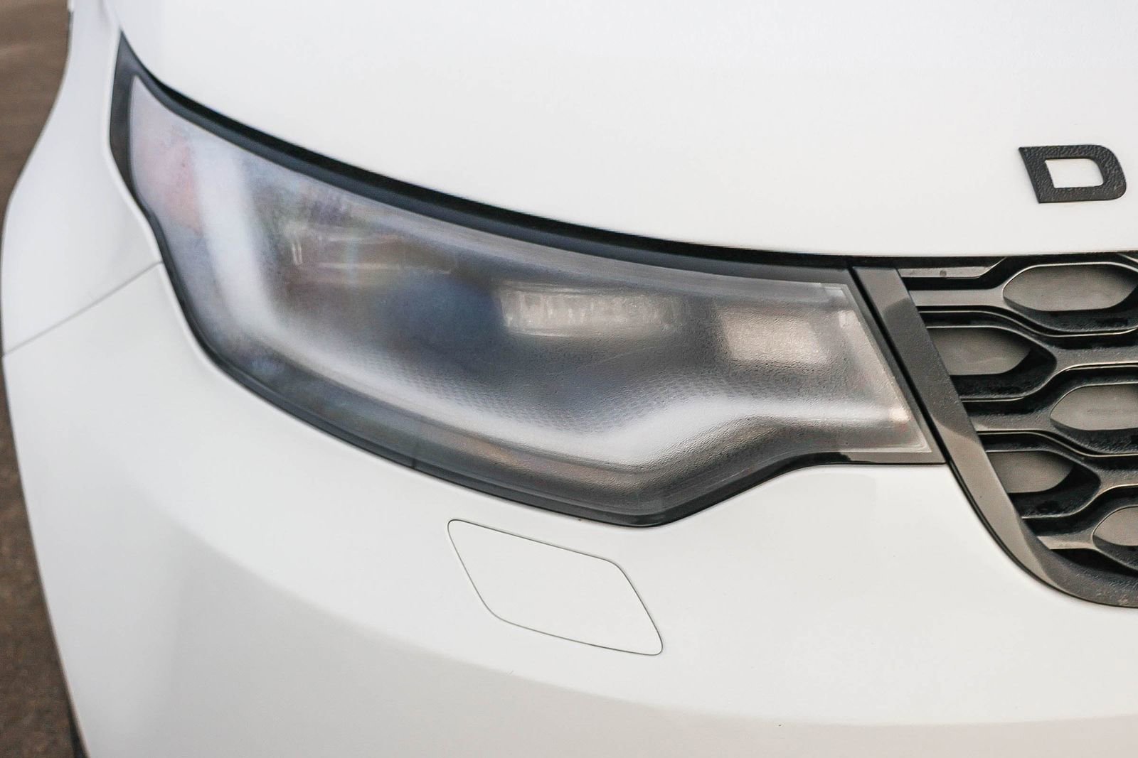 Used 2024 Land Rover Discovery Dynamic SE image 14