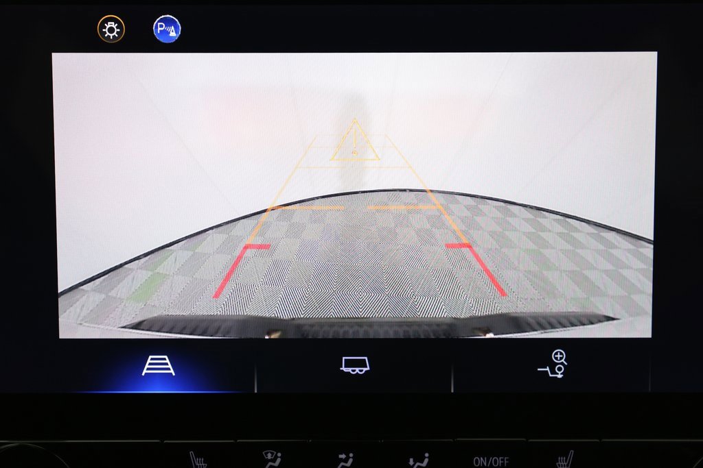 Used 2024 Chevrolet Colorado Z71 w/ Z71 Convenience Package 2 image 22