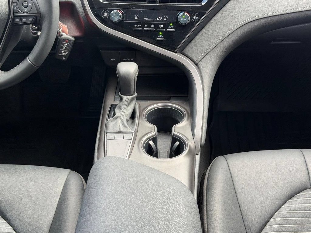 Certified 2024 Toyota Camry SE FWD image 16