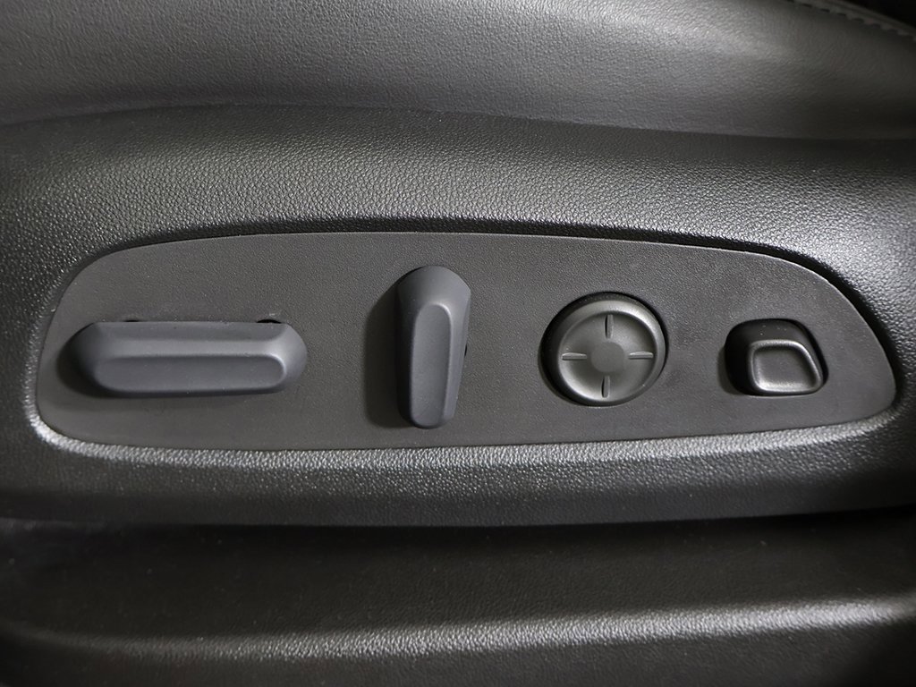 Used 2023 Buick Enclave Avenir w/ Trailering Package, 5000 lbs. image 39