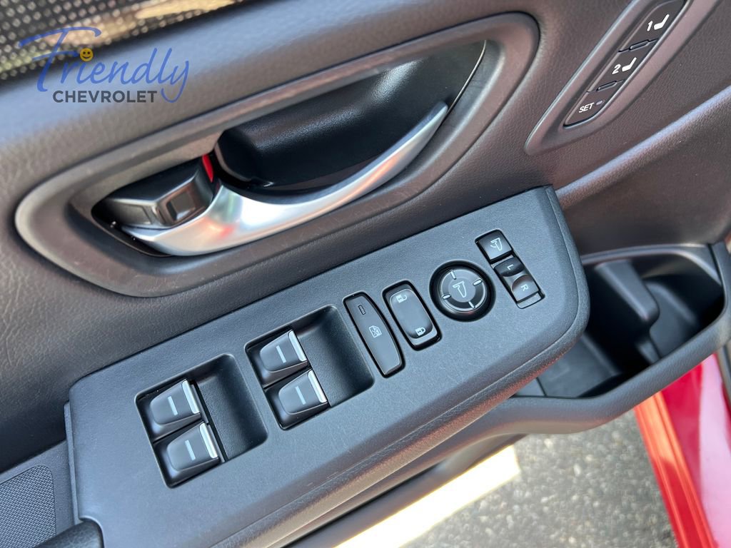 Used 2025 Honda Pilot Black Edition image 14