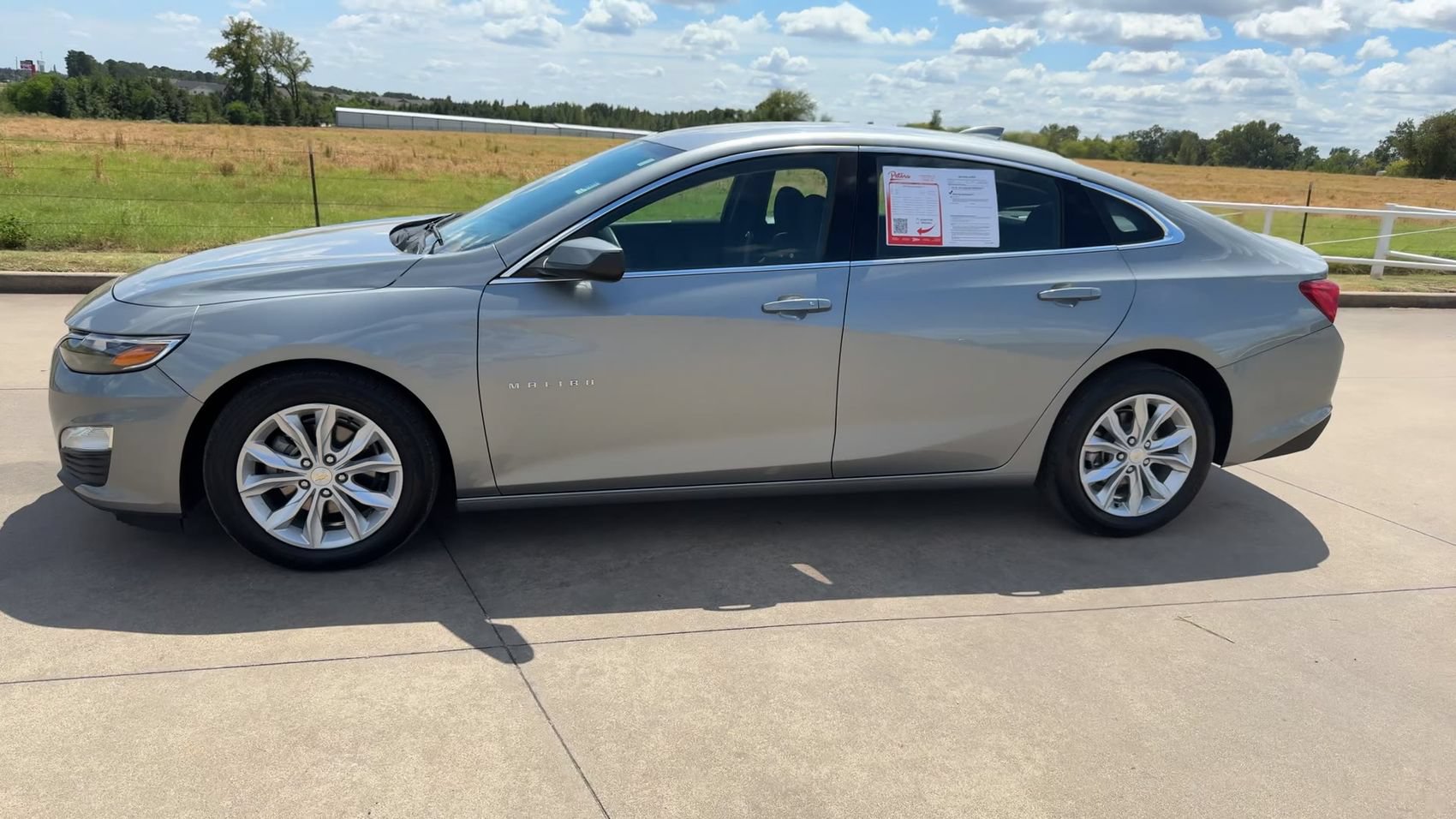 Used 2025 Chevrolet Malibu LT FWD image 6