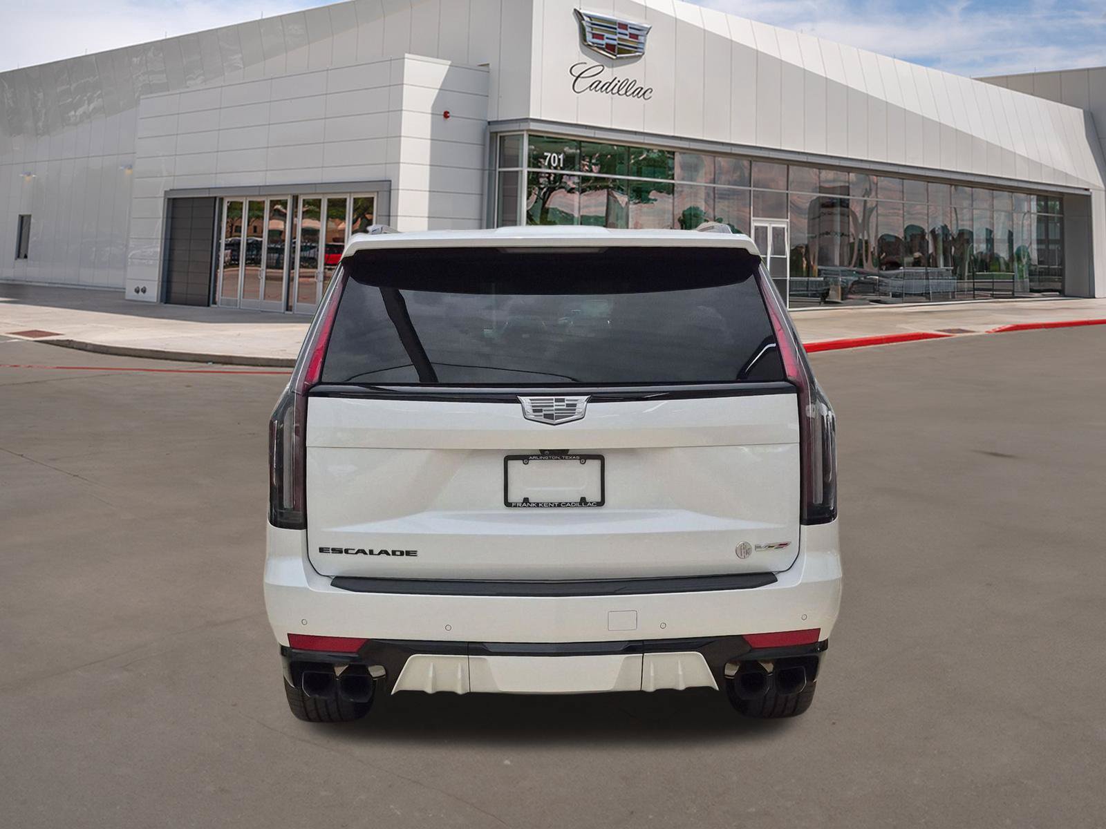 Certified 2024 Cadillac Escalade V w/ LPO, ONYX Package AWD/4WD image 5