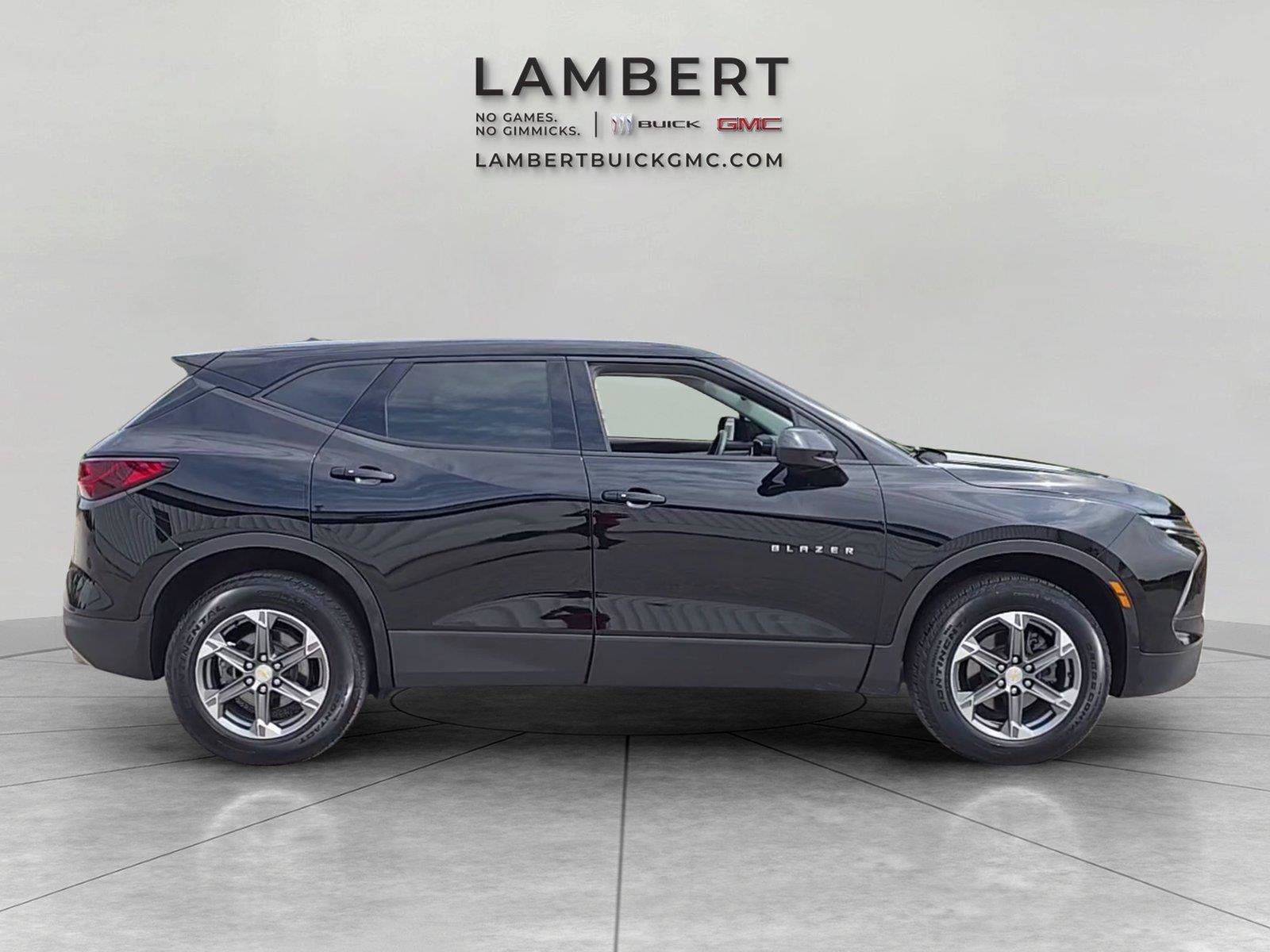 Used 2023 Chevrolet Blazer LT FWD image 6