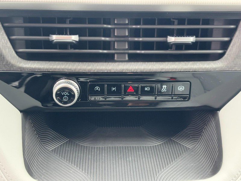 New 2026 Ford Explorer Platinum w/ LUX Leather Package image 17