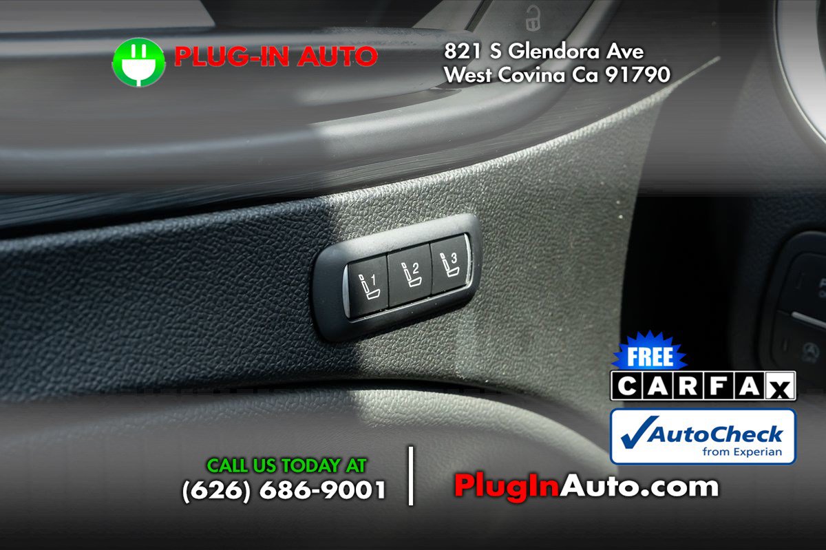 Used 2018 Alfa Romeo Stelvio AWD image 23