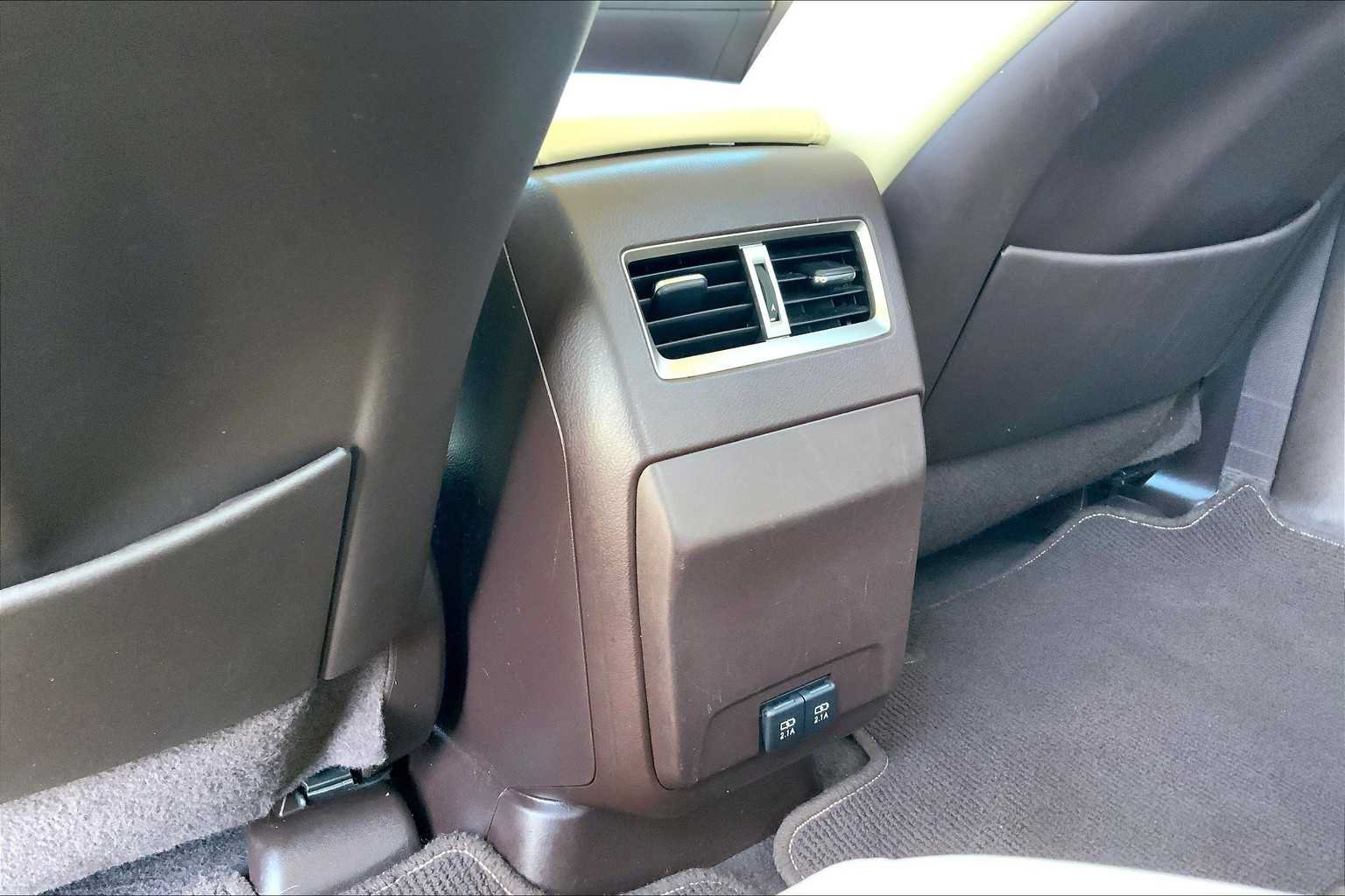 Used 2020 Lexus RX 450hL AWD w/ Premium Package image 34