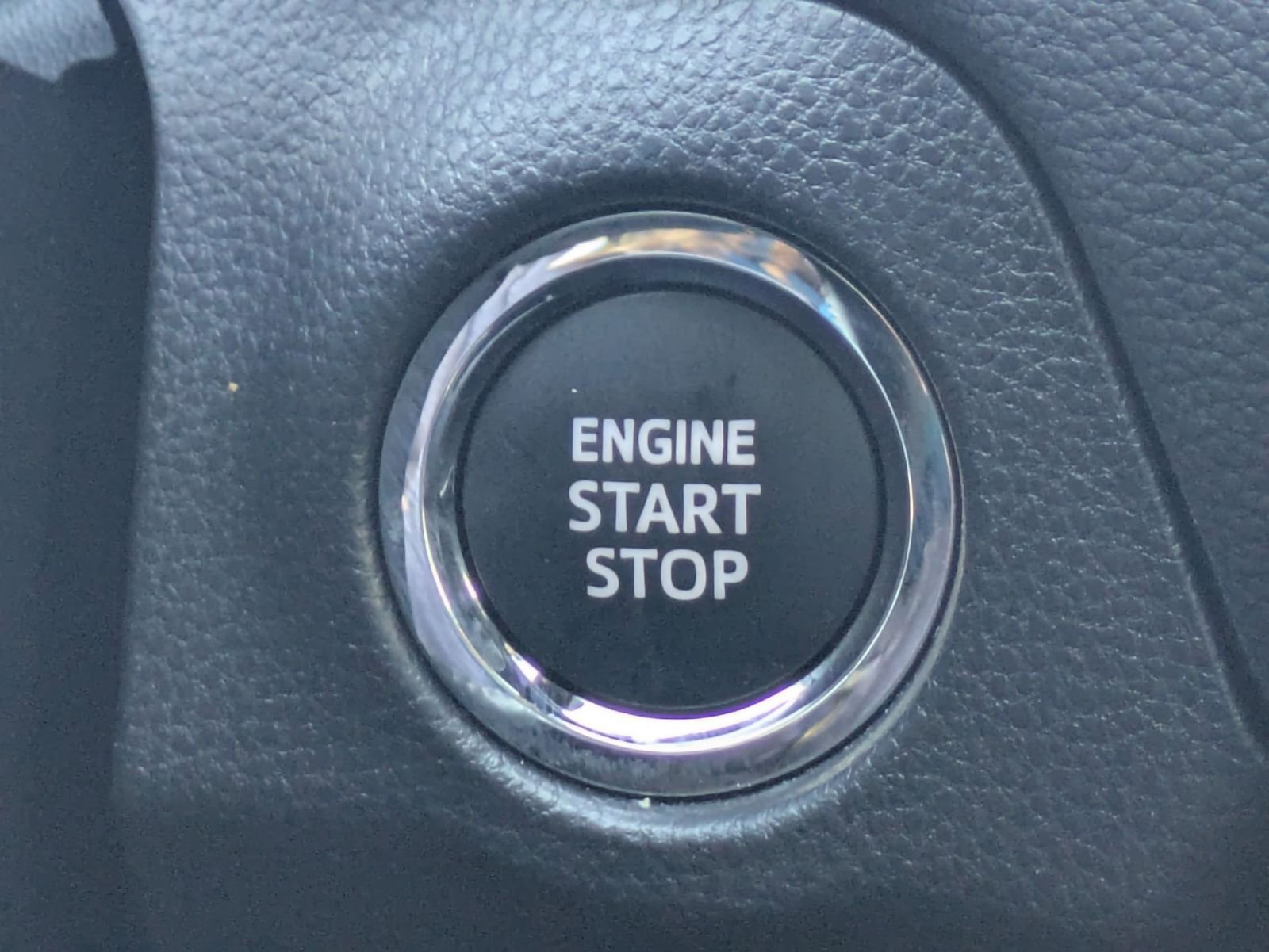 Used 2023 Toyota RAV4 Limited image 17