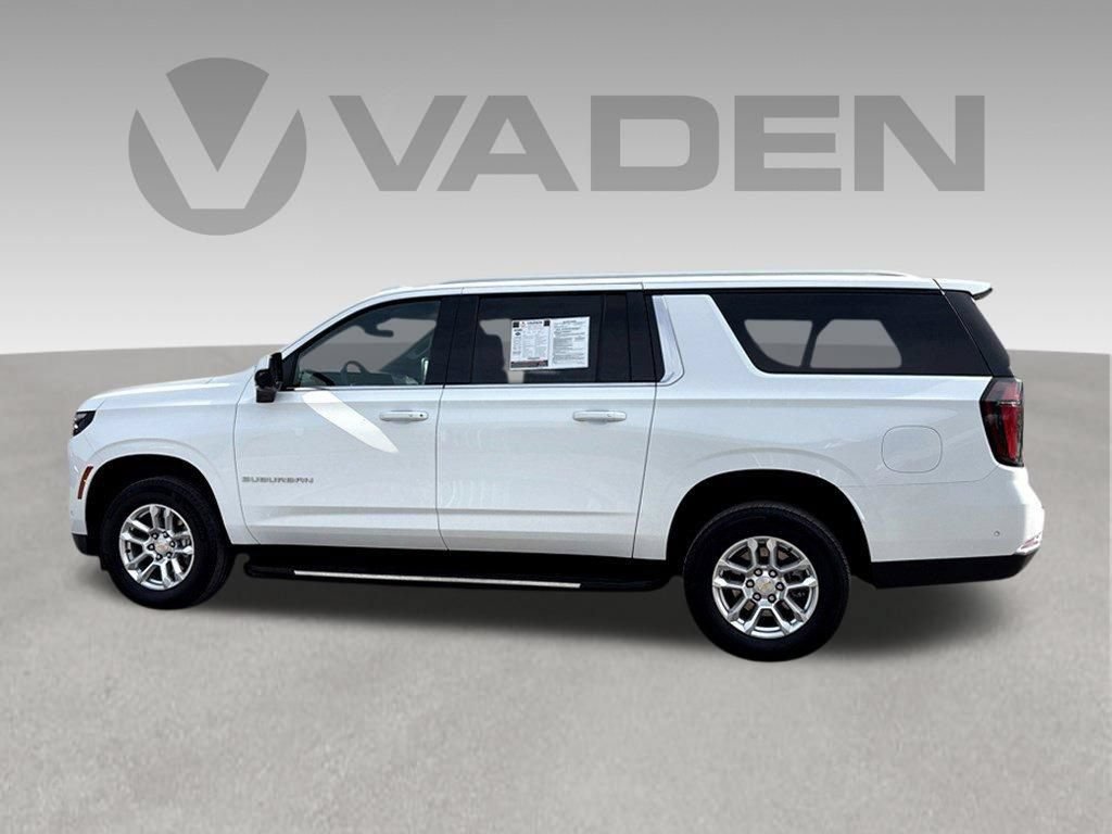 Used 2025 Chevrolet Suburban LT AWD/4WD image 24