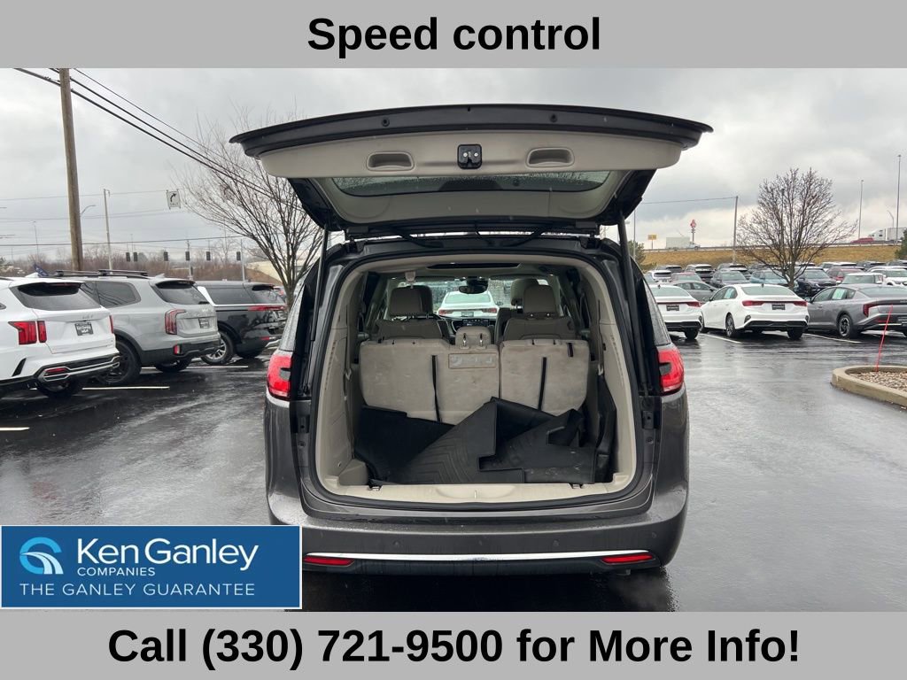 Used 2021 Chrysler Pacifica Touring-L w/ Uconnect Theater Family Group image 53