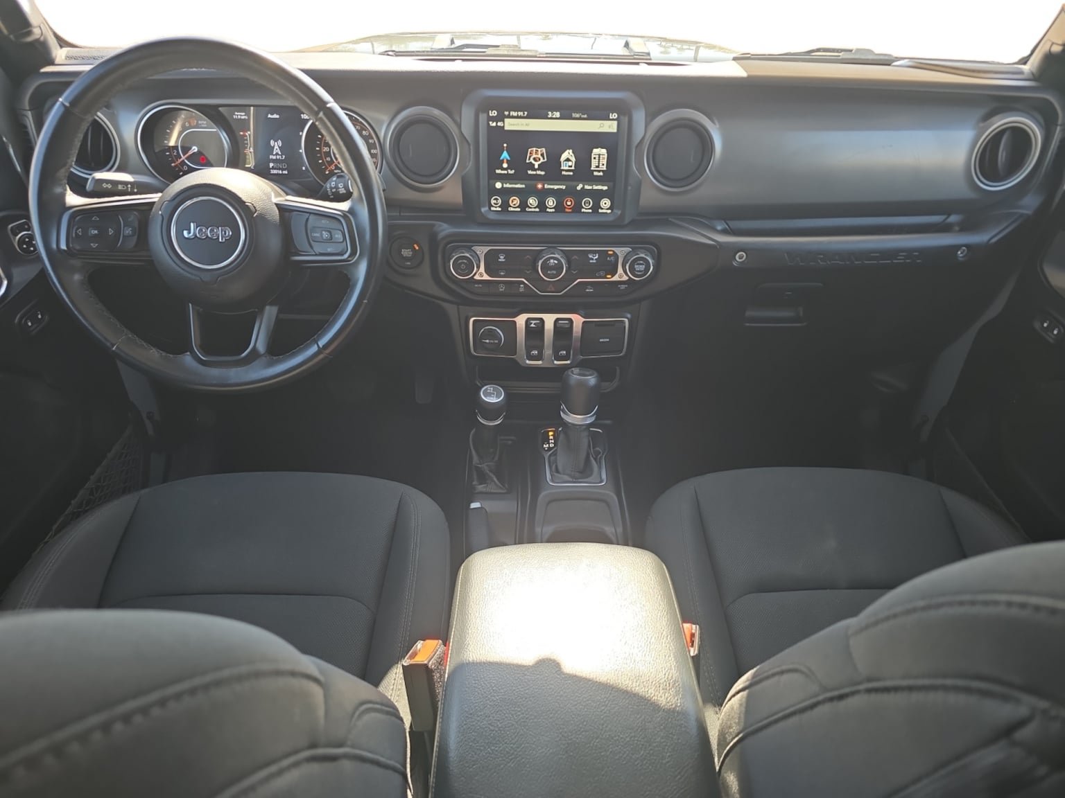 Used 2022 Jeep Wrangler Sport AWD/4WD image 12