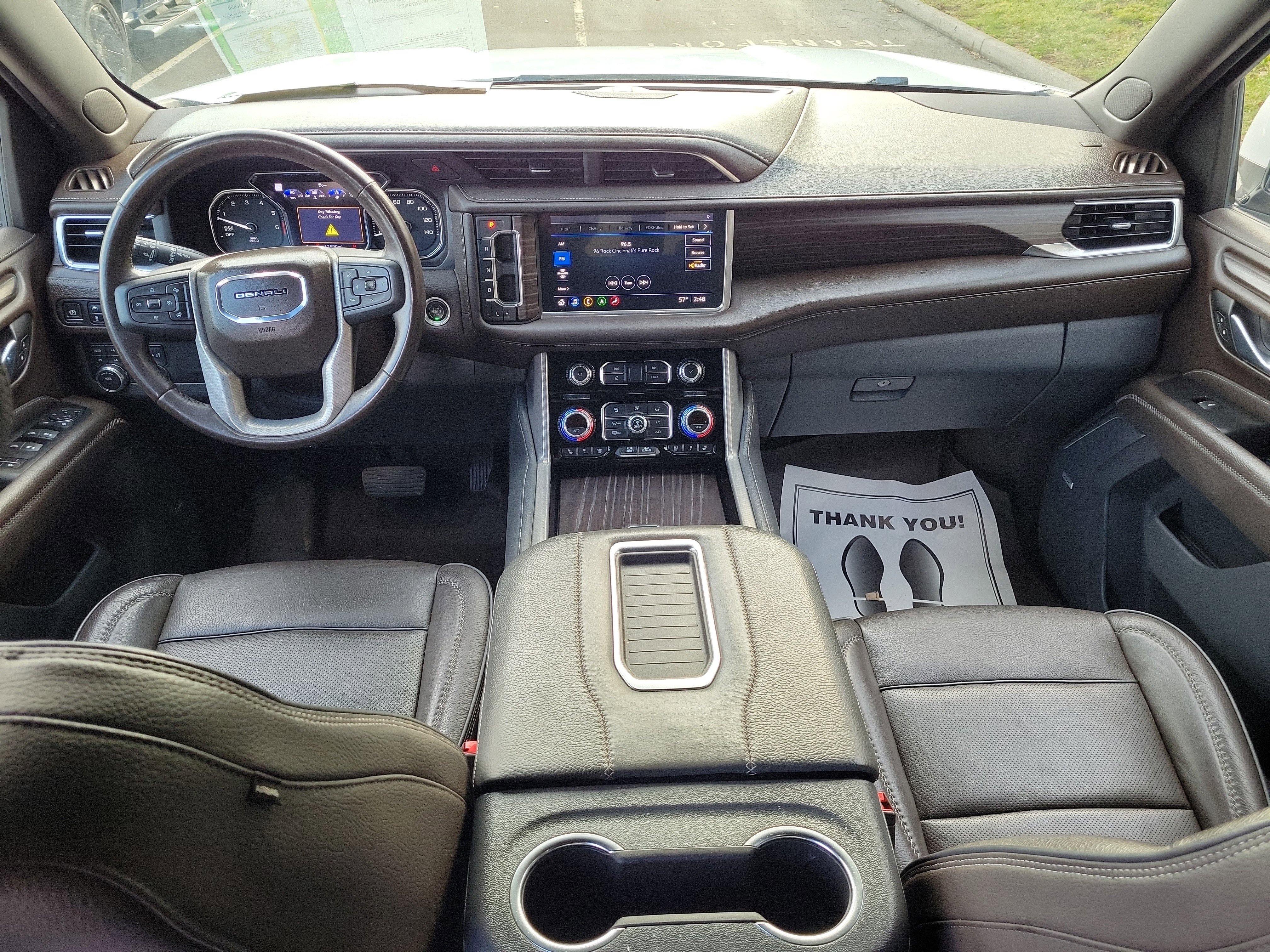 Used 2021 GMC Yukon Denali w/ Denali Premium Package image 10