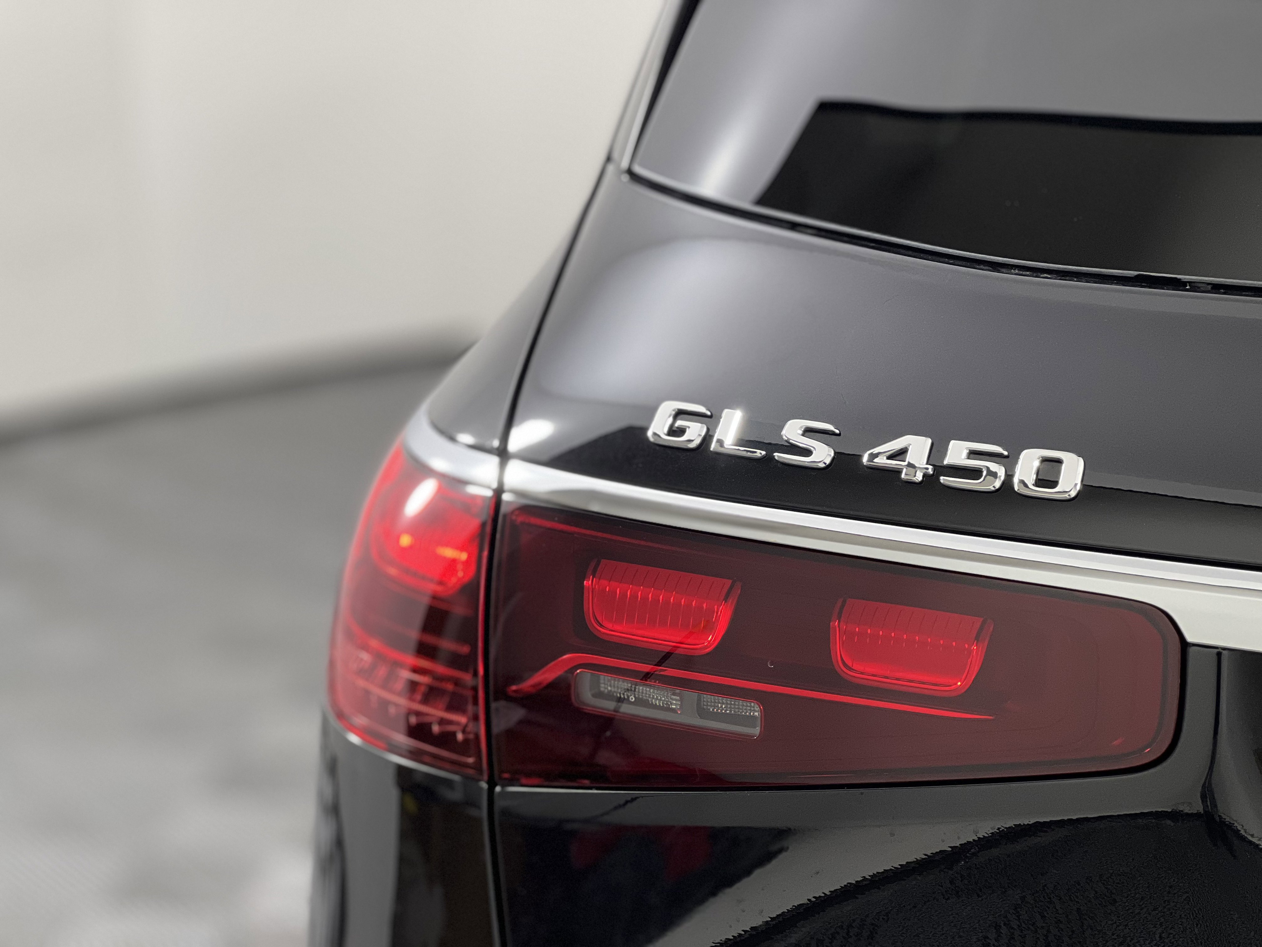 New 2026 Mercedes-Benz GLS 450 4MATIC image 12
