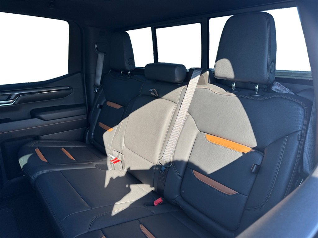 Used 2024 GMC Sierra 1500 AT4 w/ Technology Package image 13