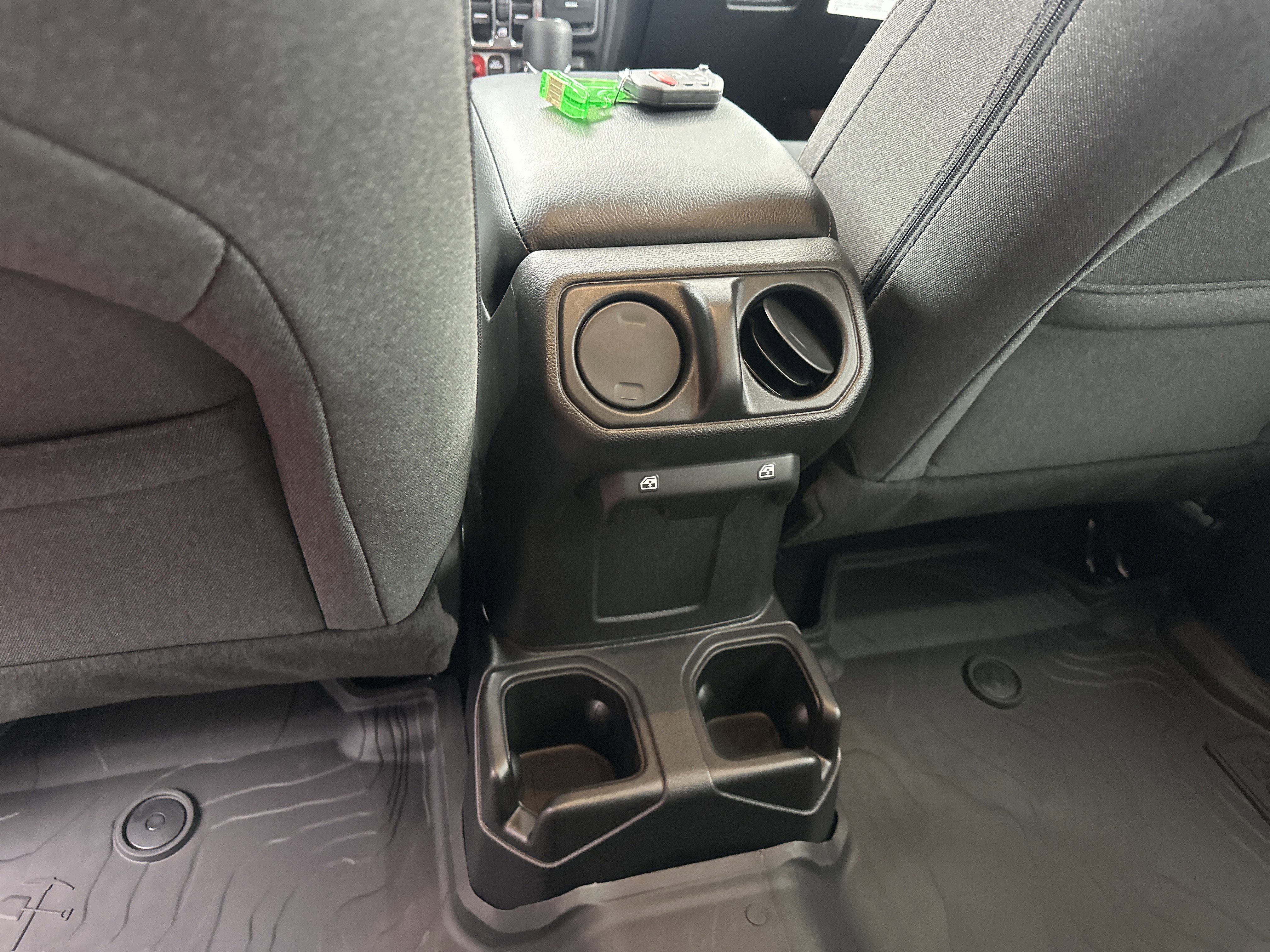 New 2026 Jeep Wrangler Unlimited Sport AWD/4WD image 32