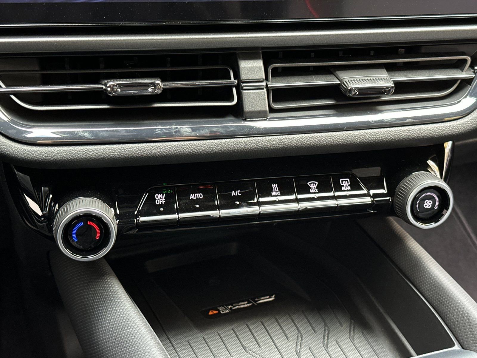 Used 2026 Chevrolet Equinox EV RS image 21