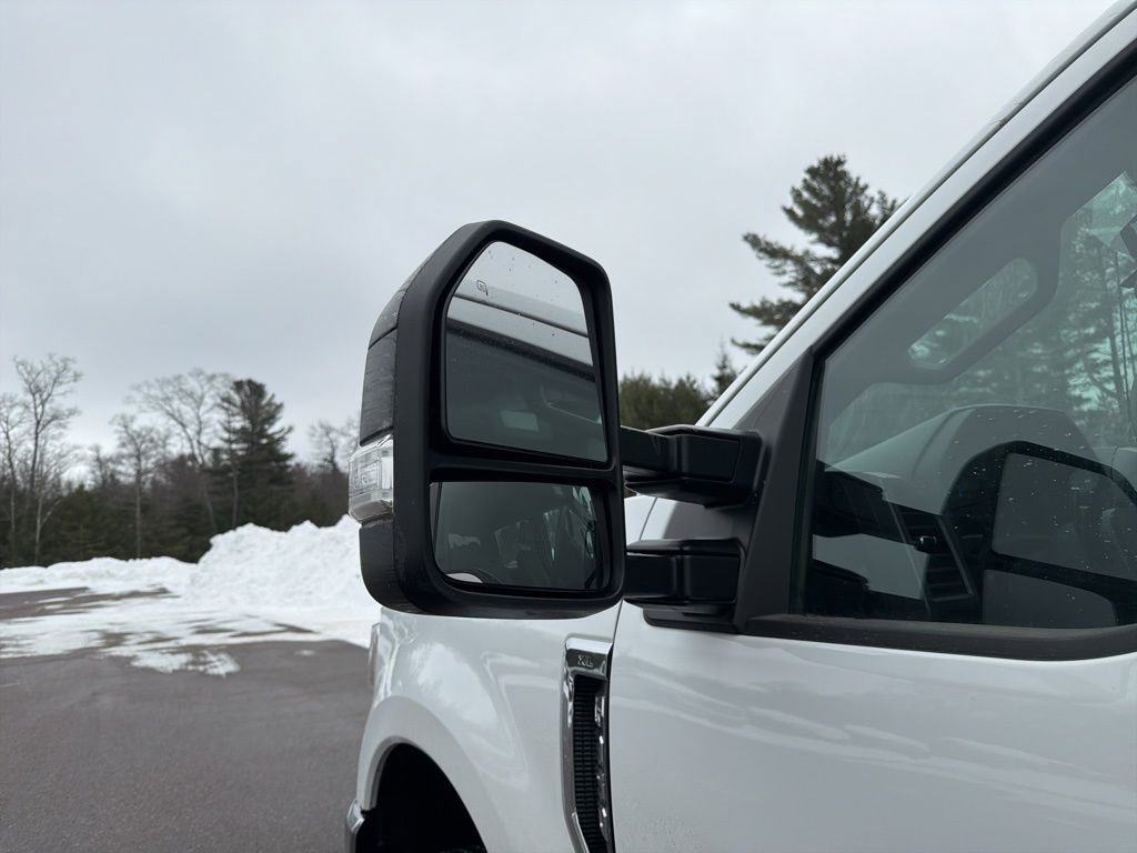 Used 2022 Ford F350 XL w/ Power Equipment Group image 11