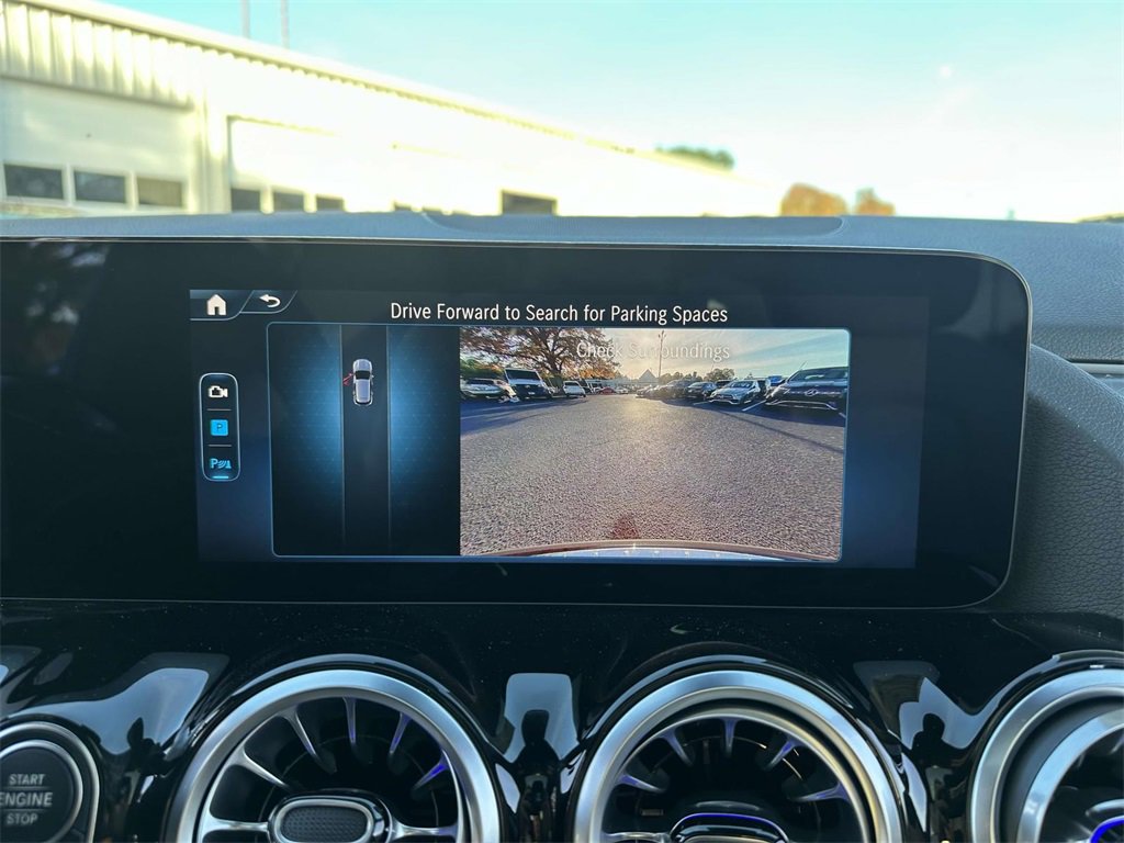 New 2025 Mercedes-Benz GLA 250 image 18