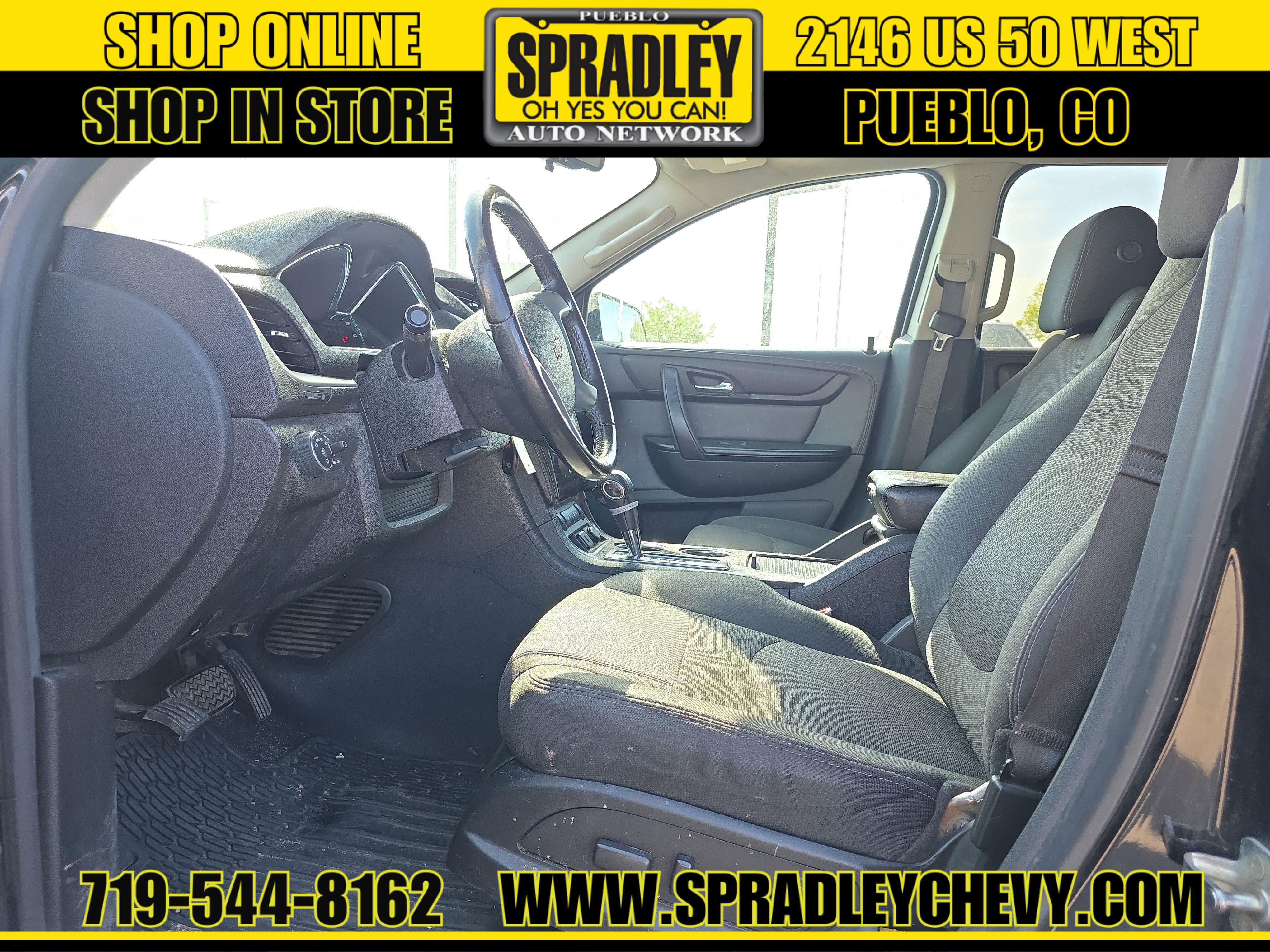 Used 2017 Chevrolet Traverse LT w/ Style and Technology Package FWD image 6