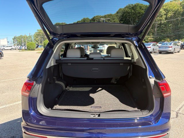 Certified 2024 Volkswagen Tiguan SE AWD/4WD image 14
