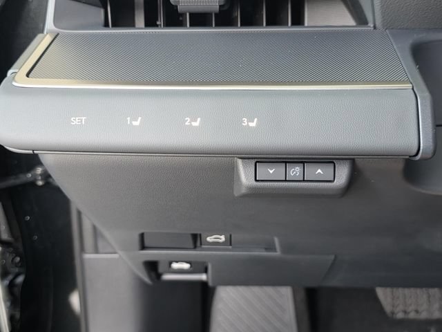 New 2026 Lexus ES 350e w/ Convenience Package FWD image 26