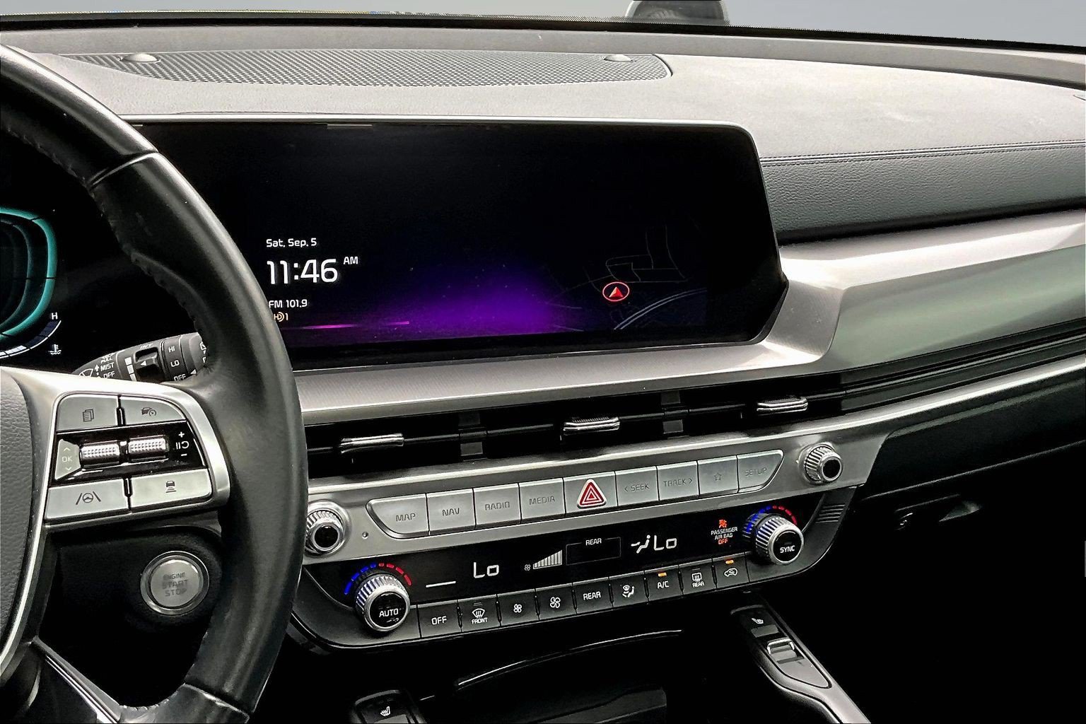 Used 2025 Kia Telluride S FWD image 8