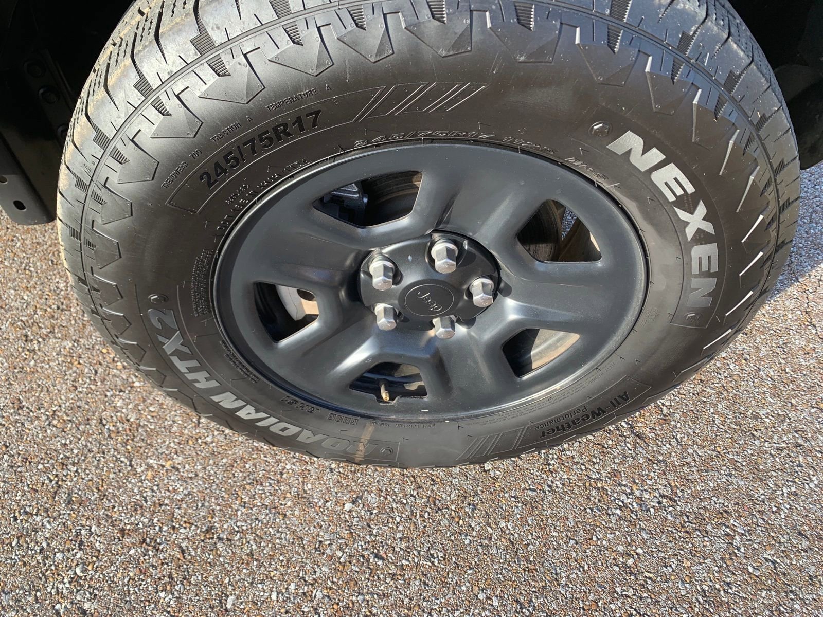 Used 2024 Jeep Wrangler Sport image 10