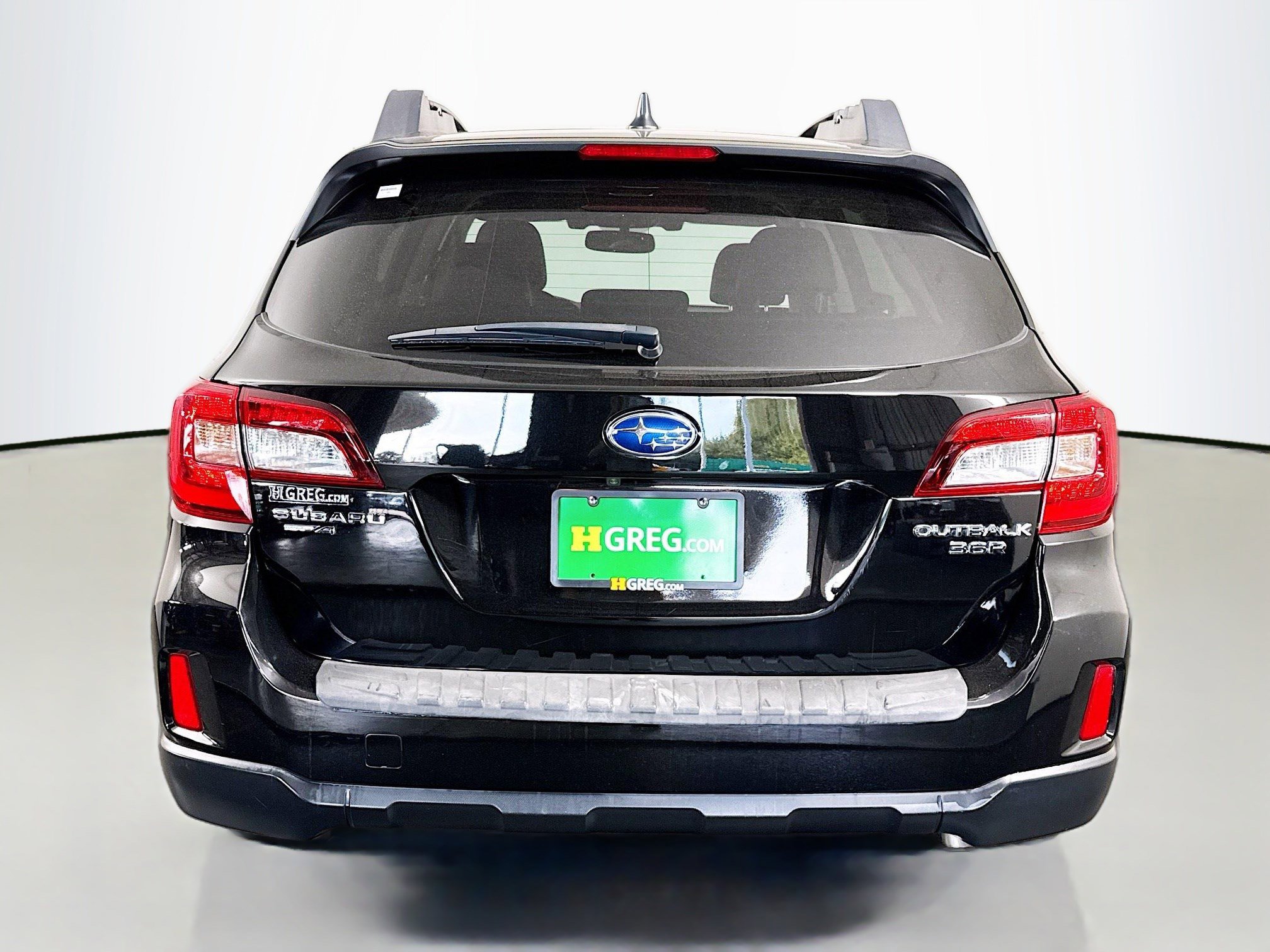 Used 2016 Subaru Outback 3.6R Limited image 8