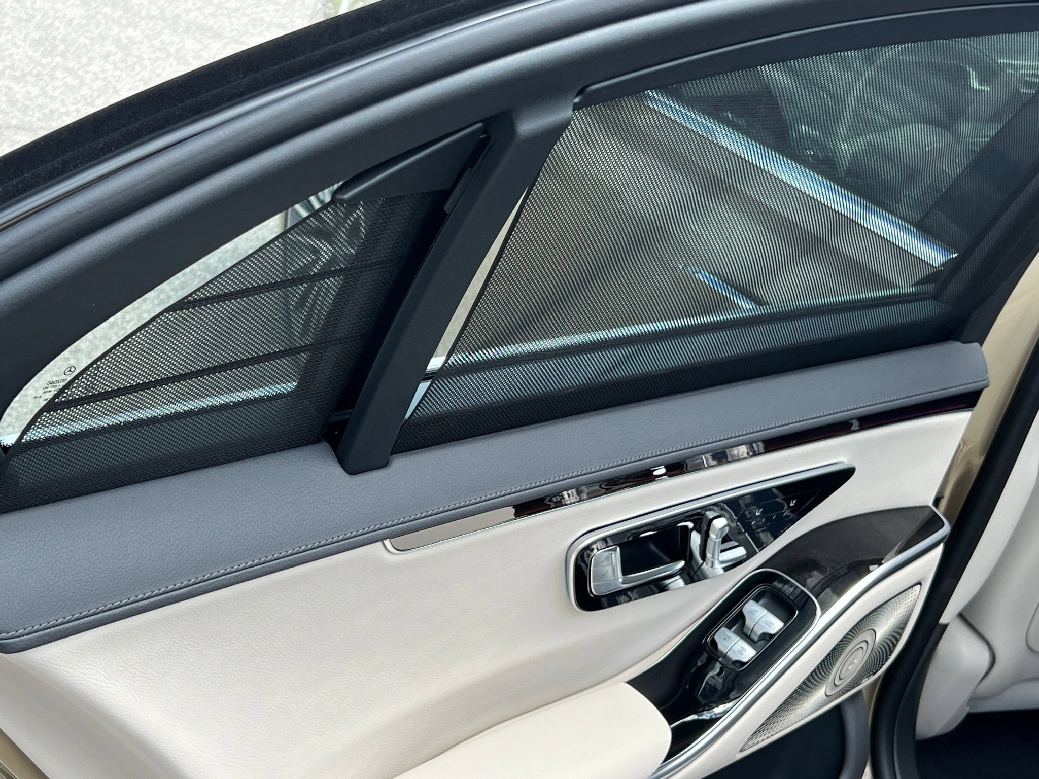 Used 2023 Mercedes-Benz S 500 4MATIC image 40