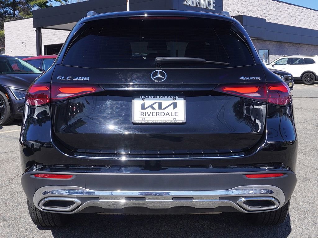 Used 2023 Mercedes-Benz GLC 300 4MATIC image 12