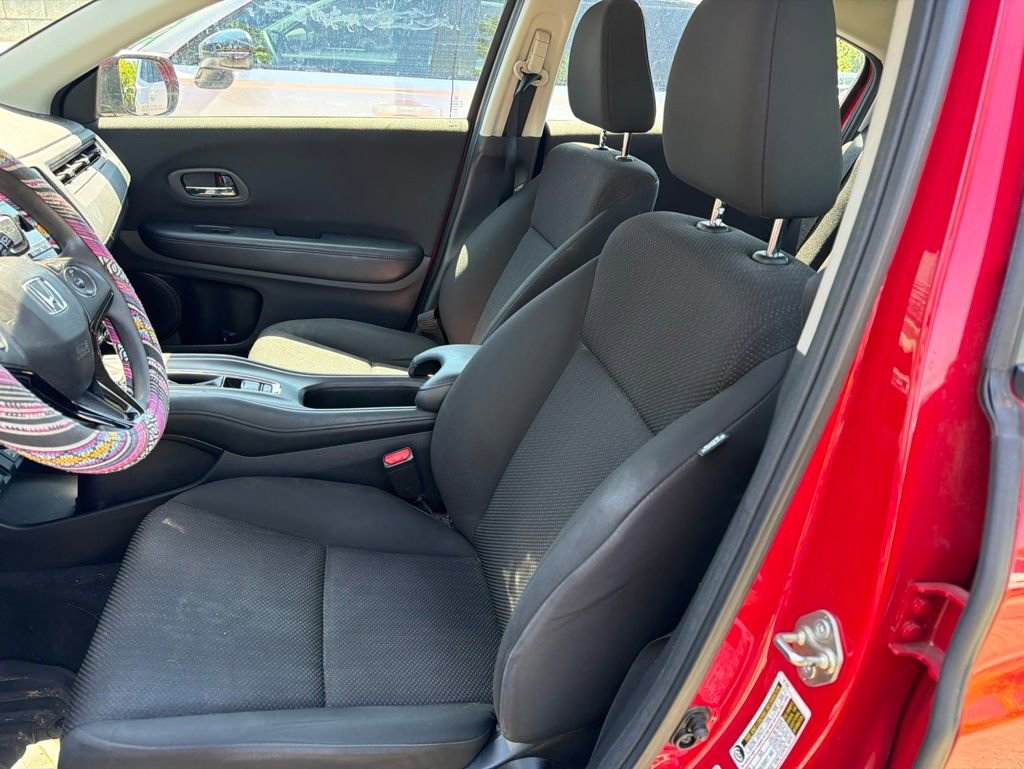 Used 2016 Honda HR-V LX image 8
