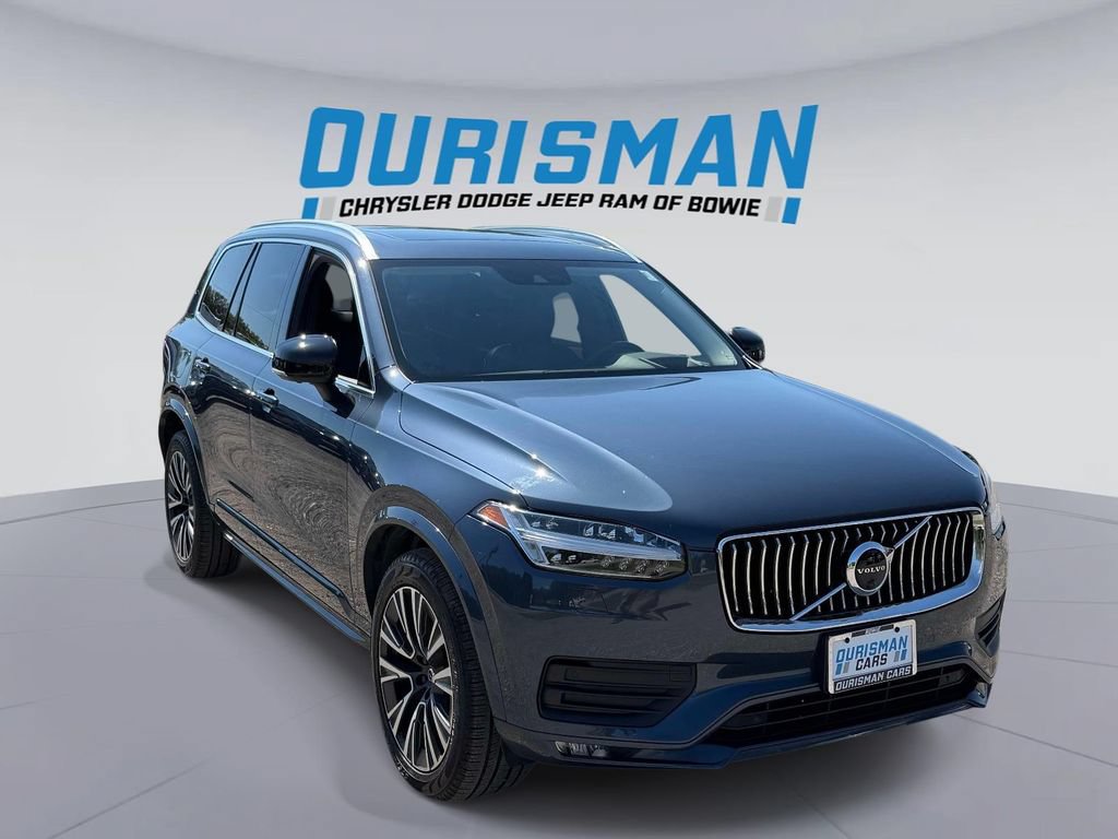 Used 2022 Volvo XC90 T6 Momentum w/ Advanced Package